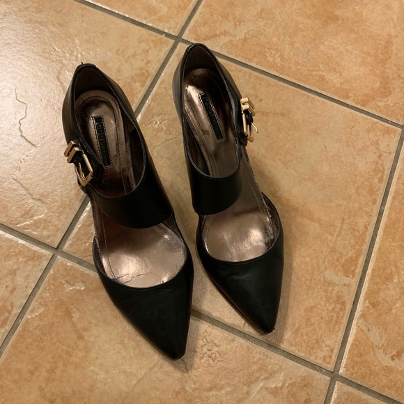 Branded shoes - Picture 6 of 8